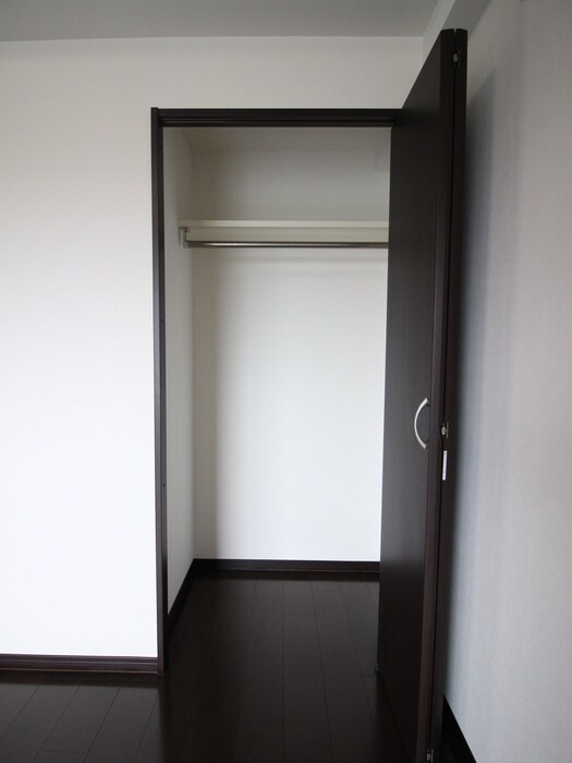 物件内観写真8　(収納)