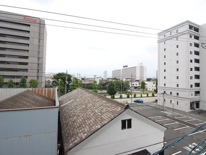 物件内観写真20　(室内からの展望)