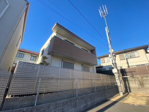 本郷貸家外観写真