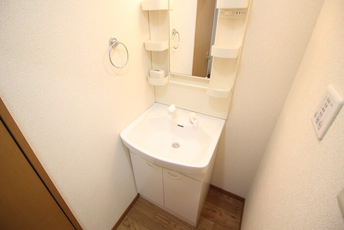 物件内観写真12　(洗面)