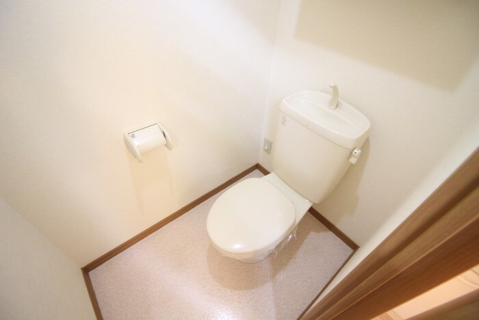 物件内観写真16　(トイレ)