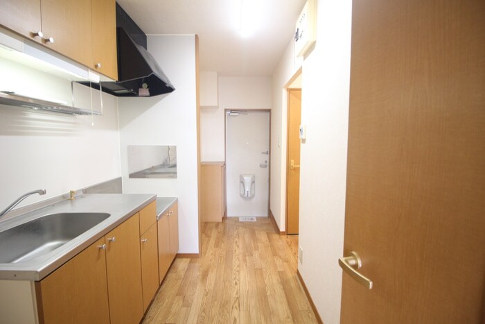 物件内観写真18　(廊下)