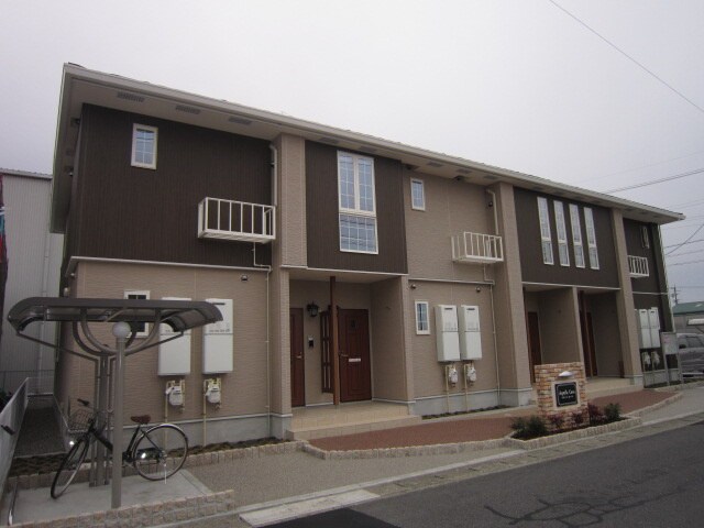 アクイラ　カ－サの物件外観写真