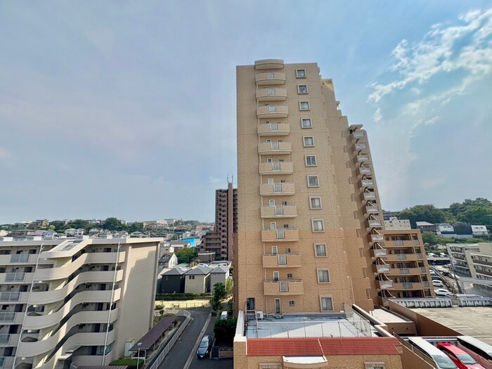 物件内観写真14　(室内からの展望)