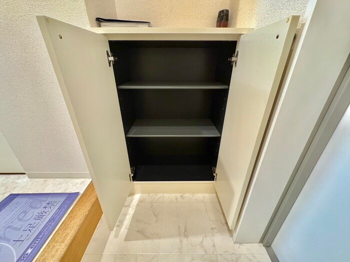 物件内観写真16　(靴箱)