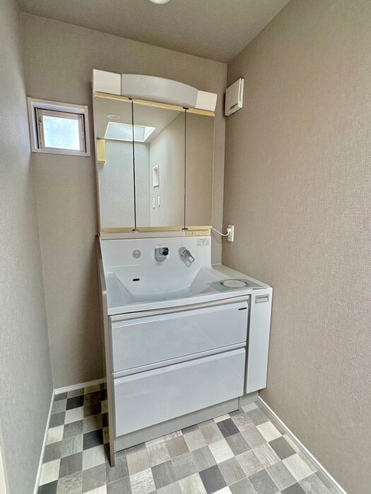 物件内観写真10　(洗面)