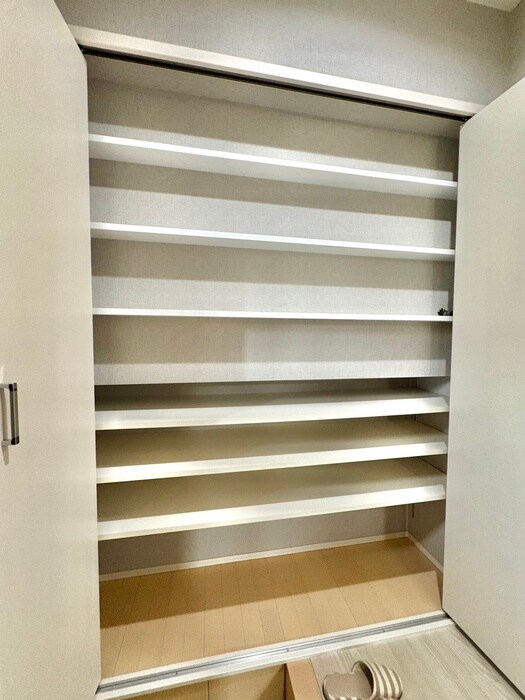 物件内観写真17　(靴箱)
