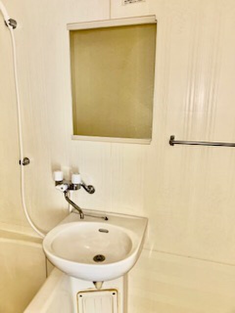 物件内観写真15　(洗面)