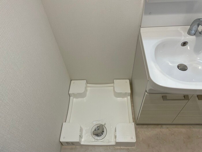 物件内観写真12　(洗濯機置場)