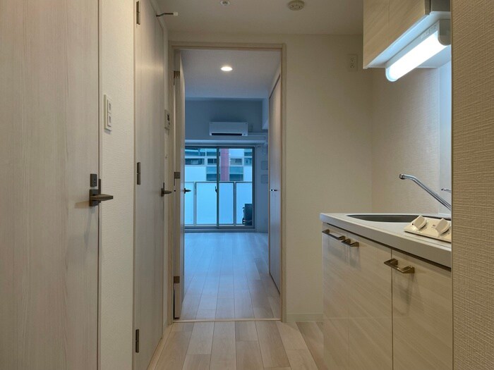 物件内観写真13　(廊下)