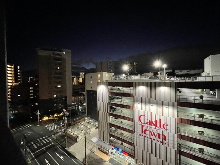 物件内観写真21　(室内からの展望)