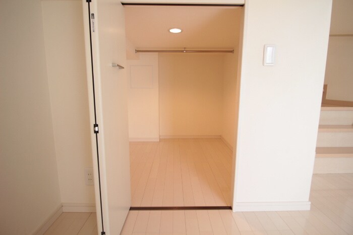 物件内観写真14　(収納)