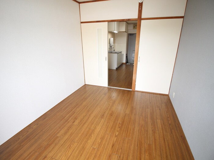 物件内観写真10　(居室)