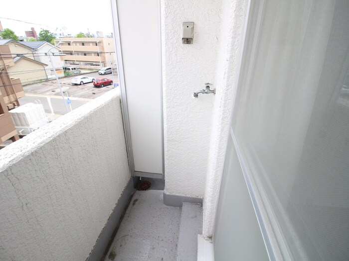 物件内観写真15　(洗濯機置場)