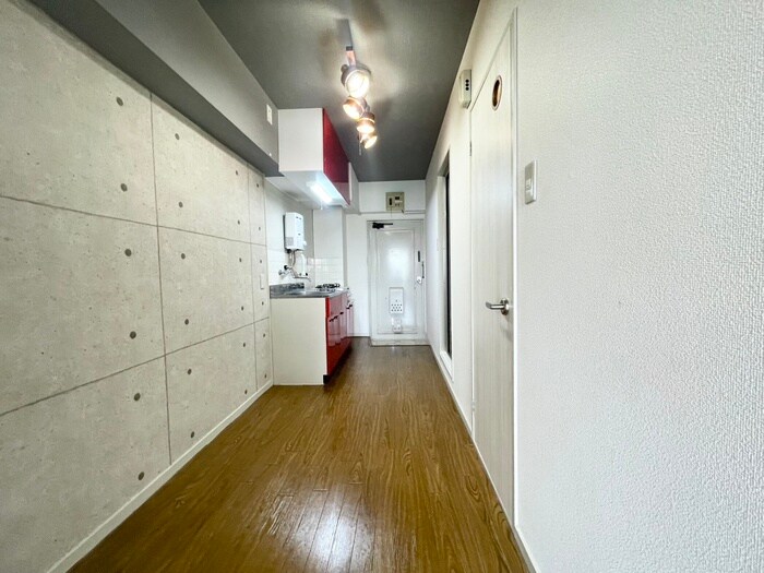 物件内観写真17　(廊下)