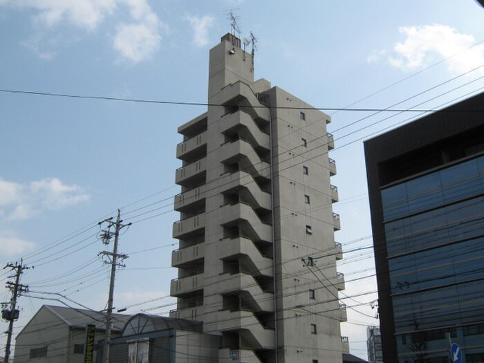 第６スカイビルの物件外観写真