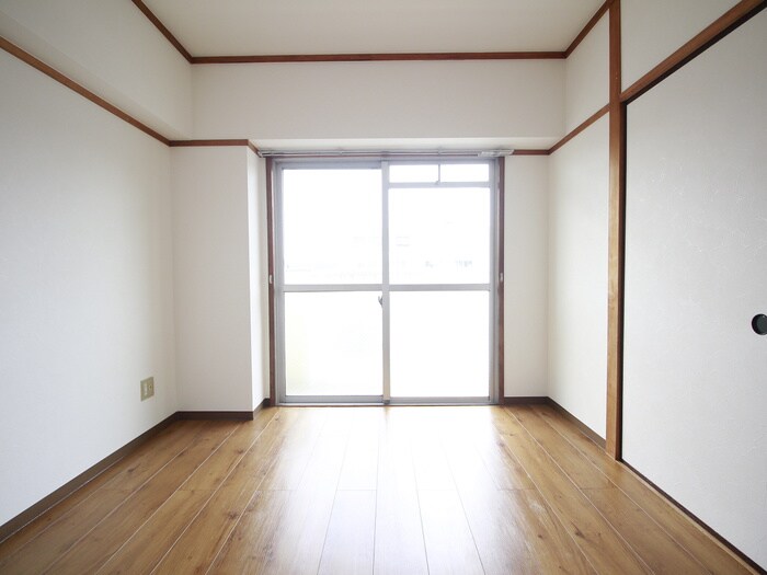 物件内観写真10　(居室)