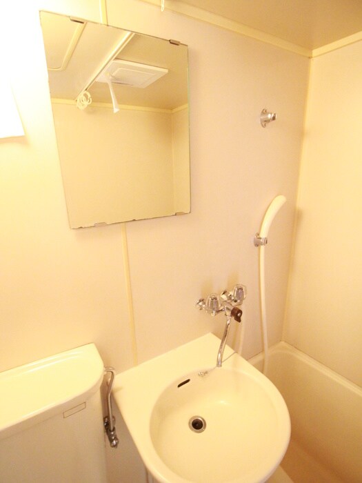 物件内観写真10　(洗面)