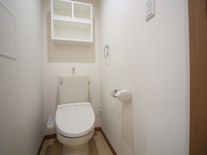 物件内観写真11　(トイレ)