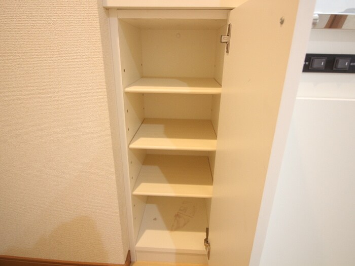物件内観写真14　(靴箱)