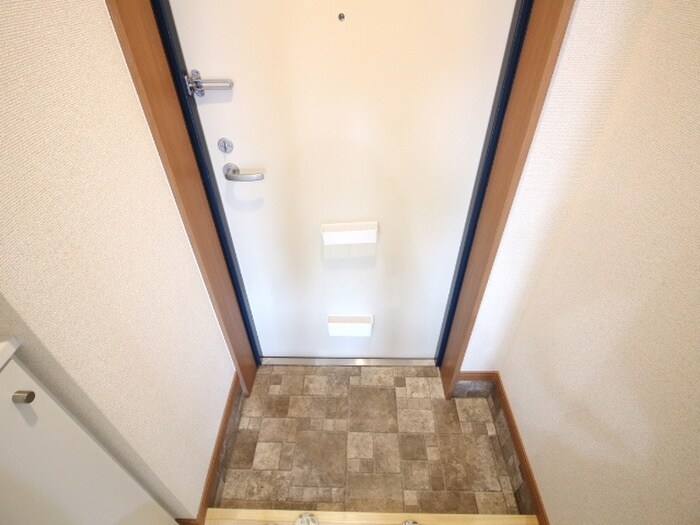物件内観写真17　(玄関)