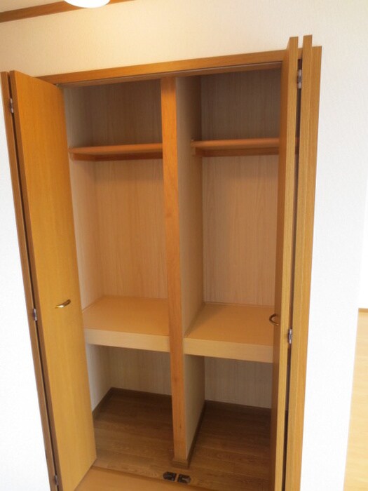 物件内観写真11　(収納)