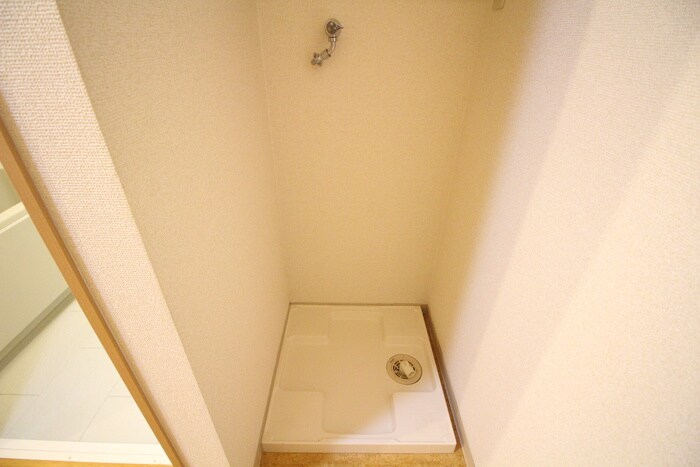 物件内観写真20　(洗濯機置場)