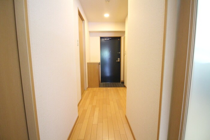 物件内観写真21　(廊下)