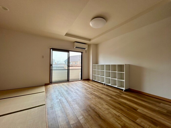 物件内観写真7　(居室)