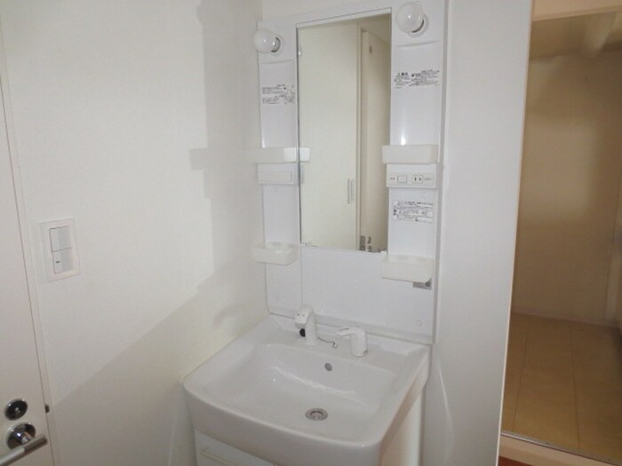 物件内観写真11　(洗面)