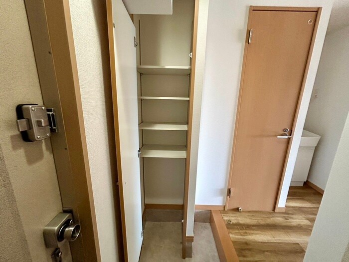 物件内観写真20　(靴箱)