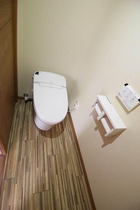 物件内観写真13　(トイレ)