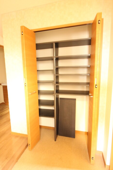 物件内観写真15　(靴箱)