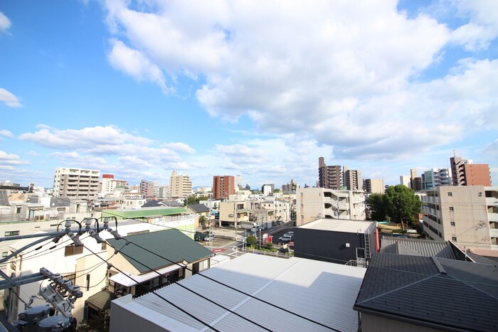 物件内観写真17　(室内からの展望)