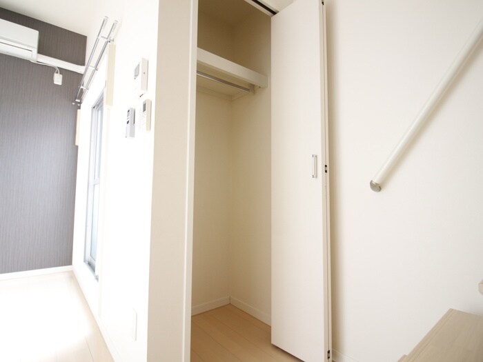 物件内観写真10　(収納)