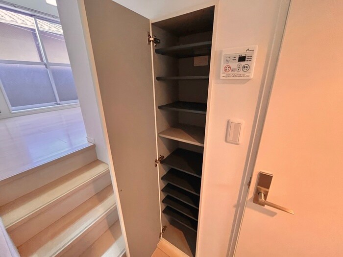 物件内観写真20　(靴箱)