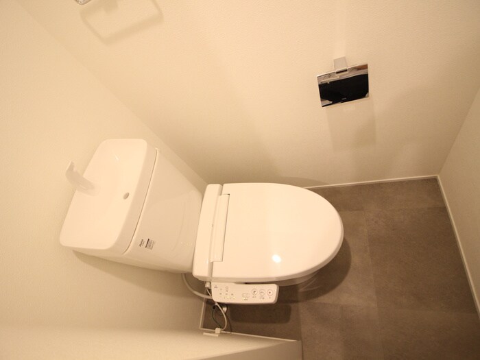 物件内観写真14　(トイレ)