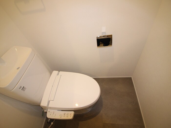 物件内観写真14　(トイレ)