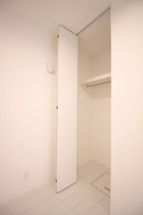 物件内観写真18　(収納)