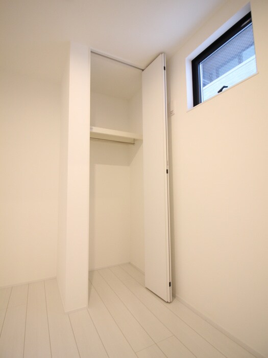 物件内観写真18　(収納)