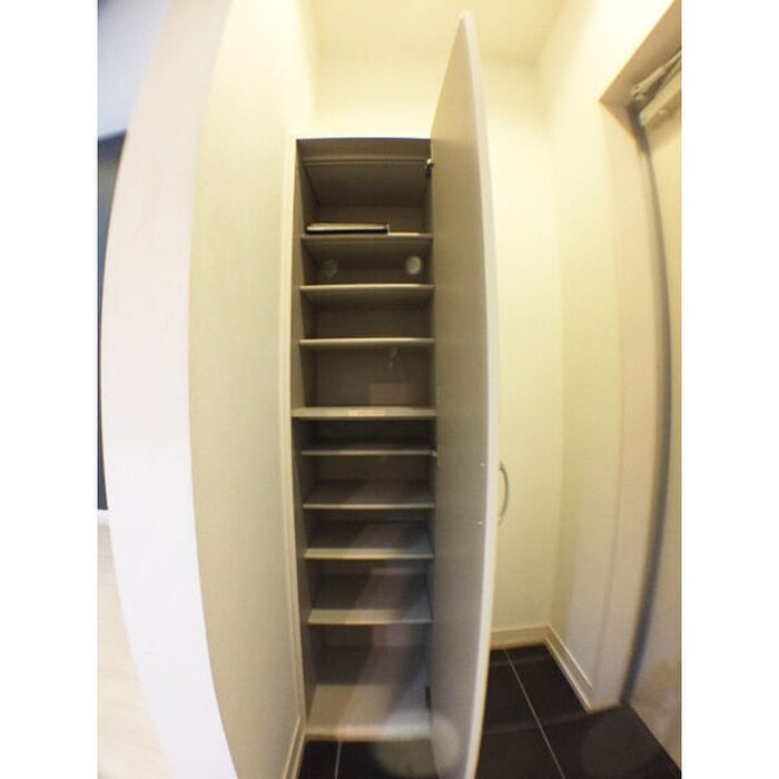 物件内観写真12　(靴箱)