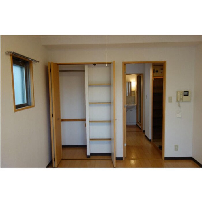 物件内観写真11　(収納)