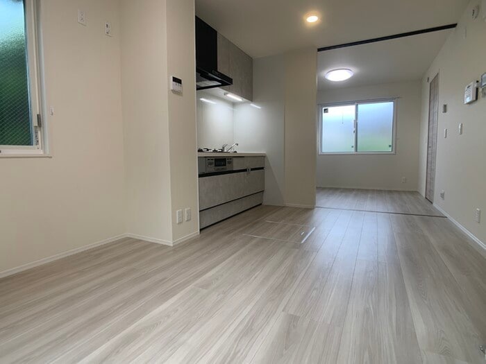 物件内観写真2　(居室)