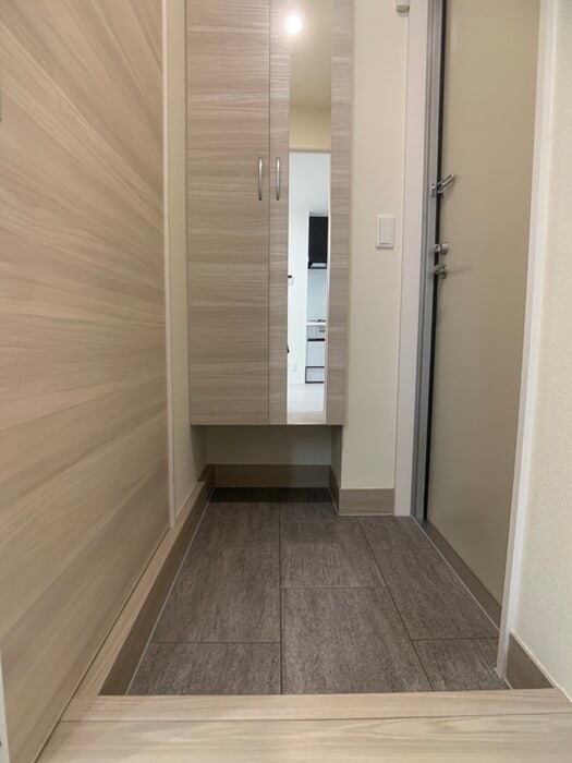 物件内観写真8　(玄関)