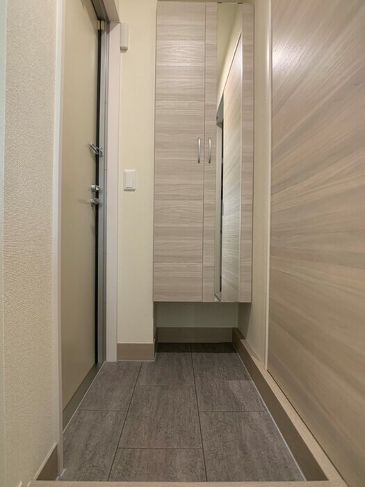 物件内観写真9　(玄関)