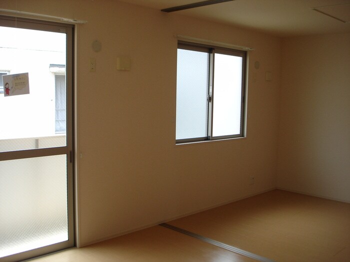 物件内観写真8　(居室)