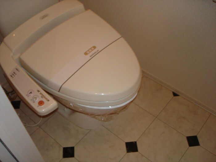 物件内観写真15　(トイレ)