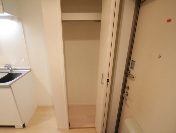 物件内観写真11　(収納)