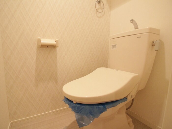 物件内観写真14　(トイレ)