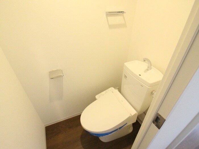 物件内観写真15　(トイレ)